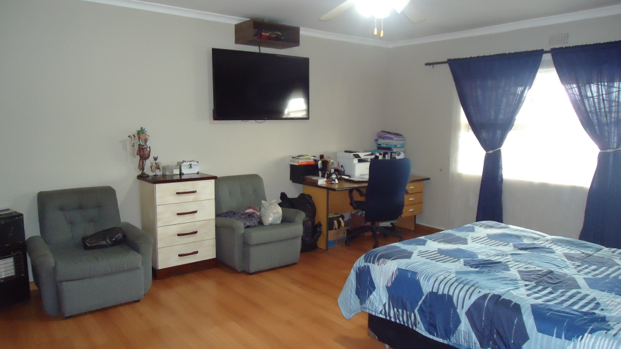 3 Bedroom Property for Sale in Croydon Western Cape